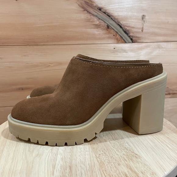 Carry Heels in Came Suede Size 8 - Picture 9 of 14